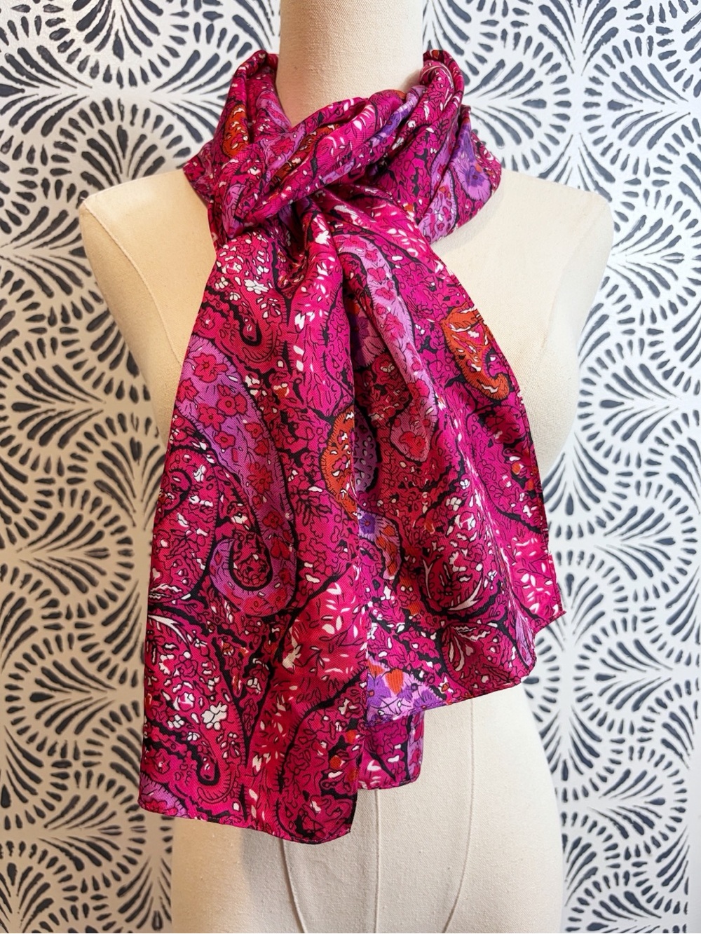 Ann Taylor Bohemian Paisley Long Silk Scarf READ Description
